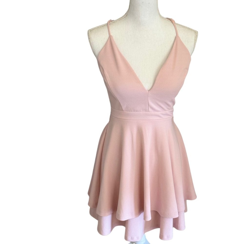 Honey And Rosie A-Line V-Neckline Back Lace Dress With Pleads Short/Mini Prom S